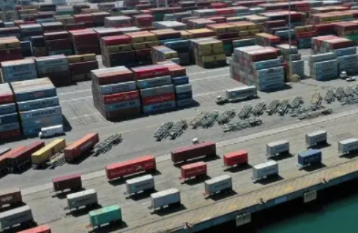 青島貨代將經(jīng)歷深入的調整