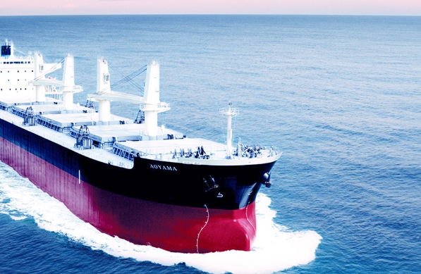 青島的海運(yùn)業(yè)不僅僅是一個(gè)經(jīng)濟(jì)產(chǎn)業(yè)，更是一種文化的傳承和延續(xù)