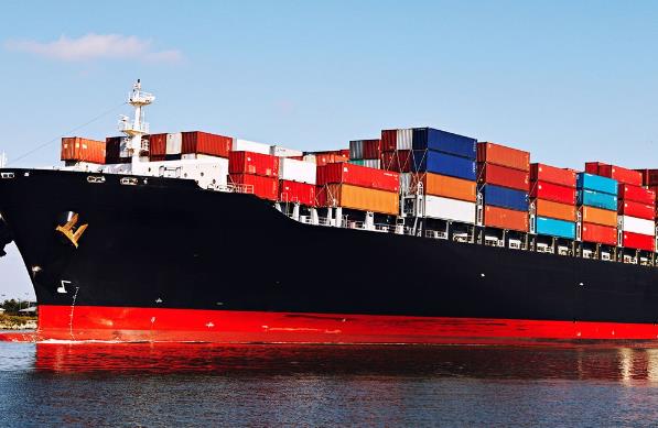 深圳作為一個(gè)經(jīng)濟(jì)發(fā)達(dá)的城市，貨代業(yè)在這里得到了廣泛的發(fā)展