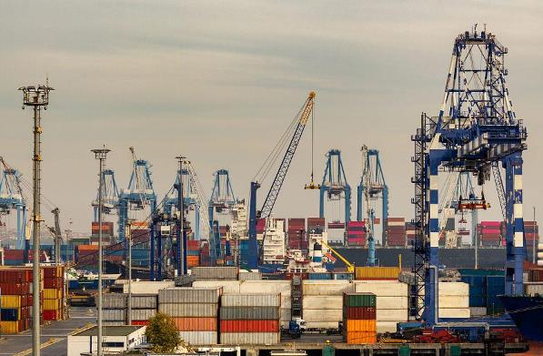 天津貨代在國(guó)內(nèi)外貿(mào)易中發(fā)揮著重要作用