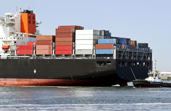 面對眾多貨代公司，為什么我們應(yīng)該選擇天津貨代呢？